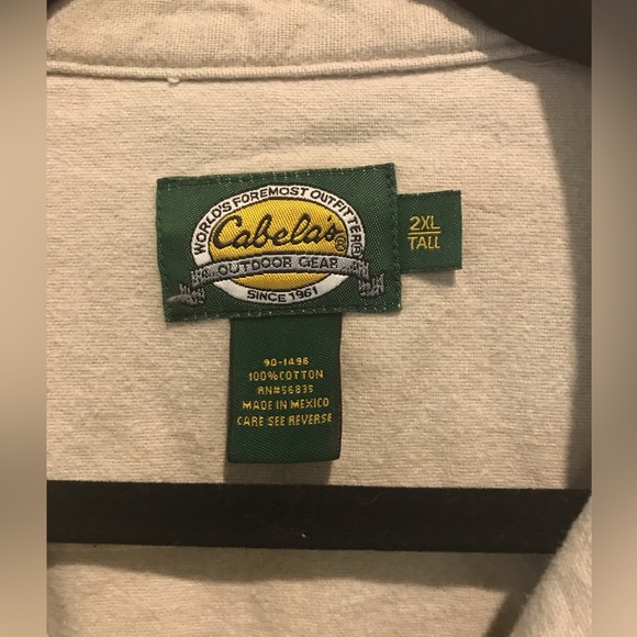 Cabelas Outdoor Gear Button Down Shirt Embroidered Dog - Picture 4 of 4